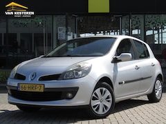 Renault Clio - 1.2 TCE 100 5-DRS Dynamique / Trekhaak / Cruise- Control / Koude Airco* / Inruilkoopje