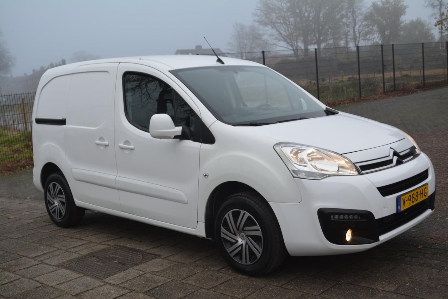 Citroën Berlingo - 1.6 BlueHDI 75 Business Economy 1.6 BlueHDI 75 Business Economy - AutoWereld.nl