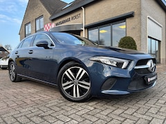 Mercedes-Benz A-klasse - 180 Luxury Line Automaat Full LED / Navigatie / Camera