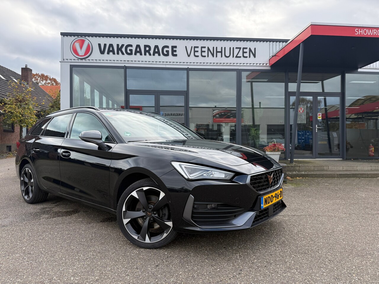 CUPRA Leon Sportstourer - 1.4 e-Hybrid |rijklaar prijs|elec. trekhaak - AutoWereld.nl