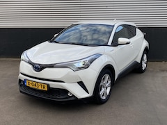 Toyota C-HR - 1.8 Hybrid Dynamic edition Stoel- & stuurverwarming, dodehoek detectie, navigatie, achteru