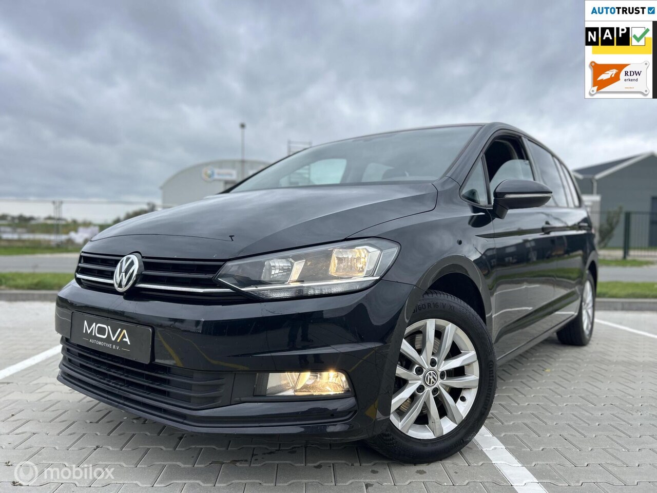 Volkswagen Touran - 1.2 TSI Comfortline 7p|CARPLAY|APK|AIRCO| - AutoWereld.nl