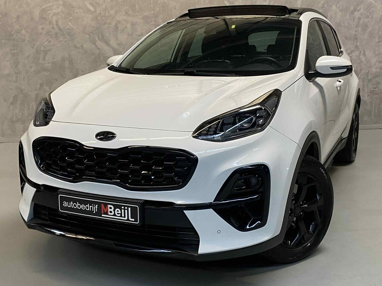 Kia Sportage - 1.6 T-GDI Black Edition /Pano /Camera /Automaat - AutoWereld.nl