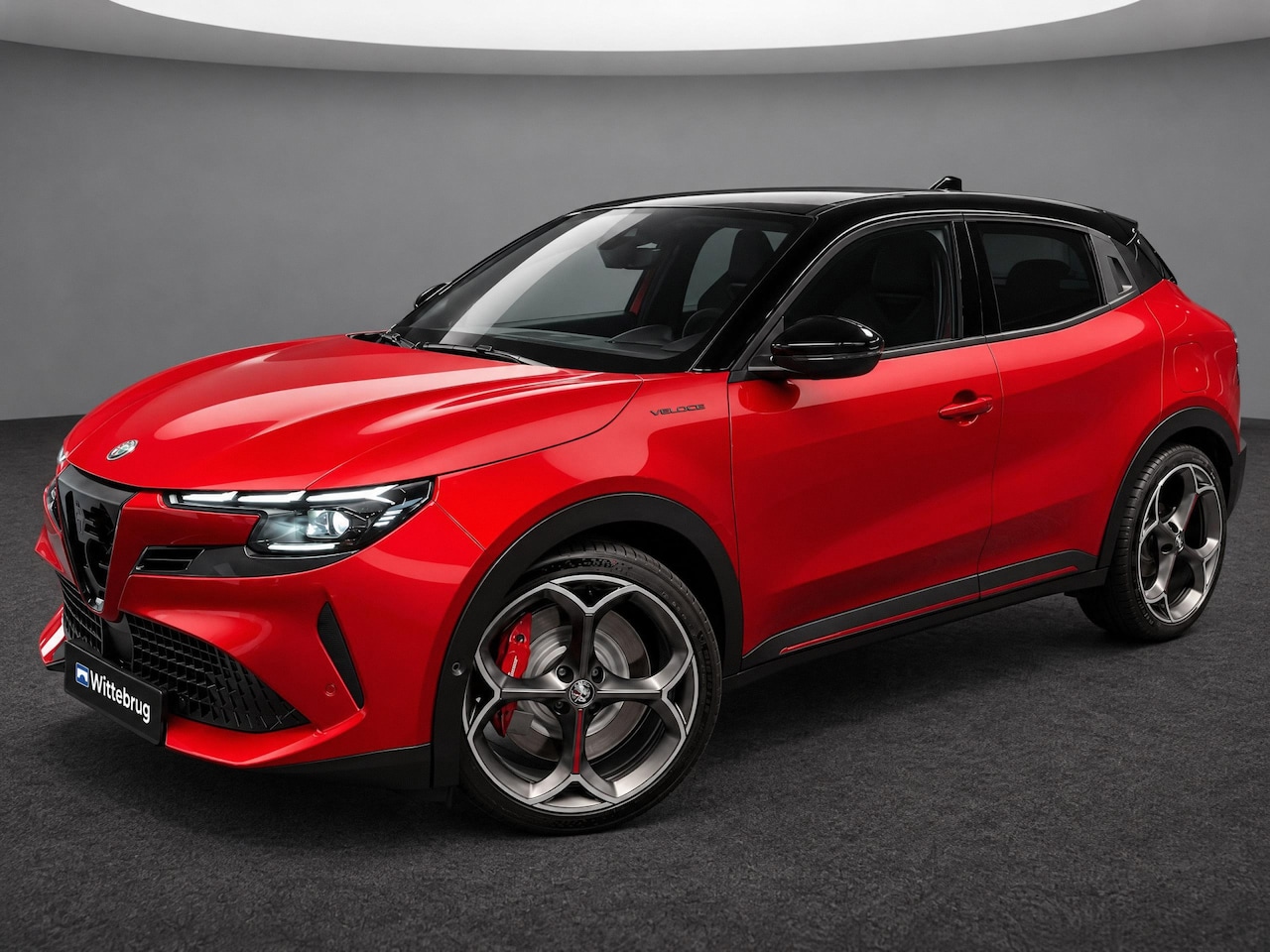 Alfa Romeo Junior - Elettrica Veloce 54 kWh 280PK - UIT VOORRAAD LEVERBAAR - 8 JAAR GARANTIE - AutoWereld.nl
