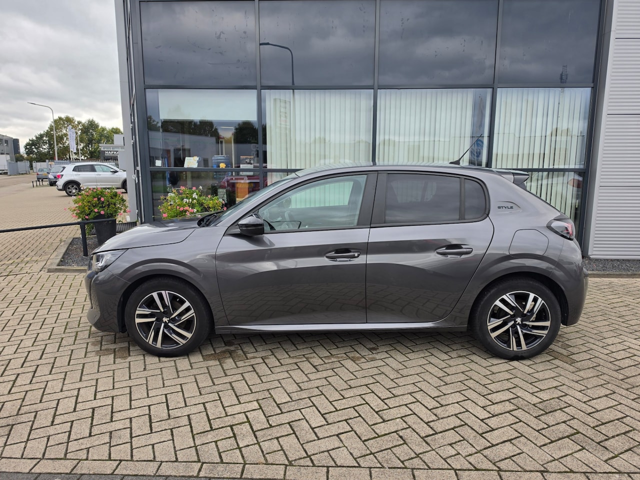 Peugeot 208 - 1.2 PureTech Style 1.2 PureTech Style - AutoWereld.nl