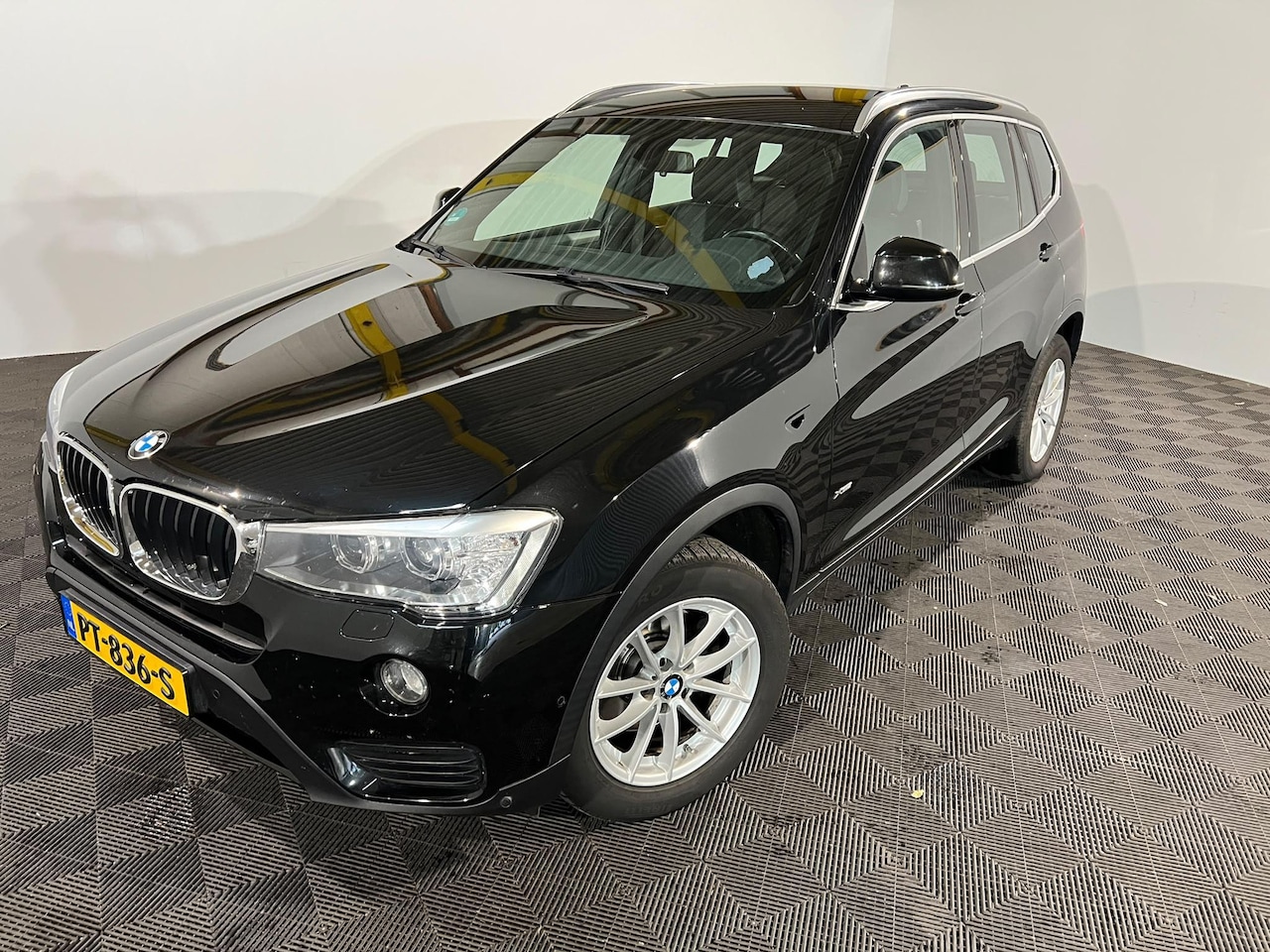BMW X3 - xDrive20i Executive - AutoWereld.nl