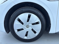 Volkswagen ID.3 - Pro 59 kWh Navigatie | Parkeersensoren | Adaptieve cruise control | LED koplampen | Apple