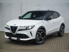 Alfa Romeo Junior - 1.2 Turbo 136 PK Ibrida Speciale | Techno | Camera | Navi | Carp
