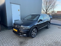 Volkswagen Tiguan Allspace - 1.5 TSI Highline Business R 7p. ECC / CRUISE / PARKEERSENSOREN / CAMERA / EL PANO SCHUIFDA