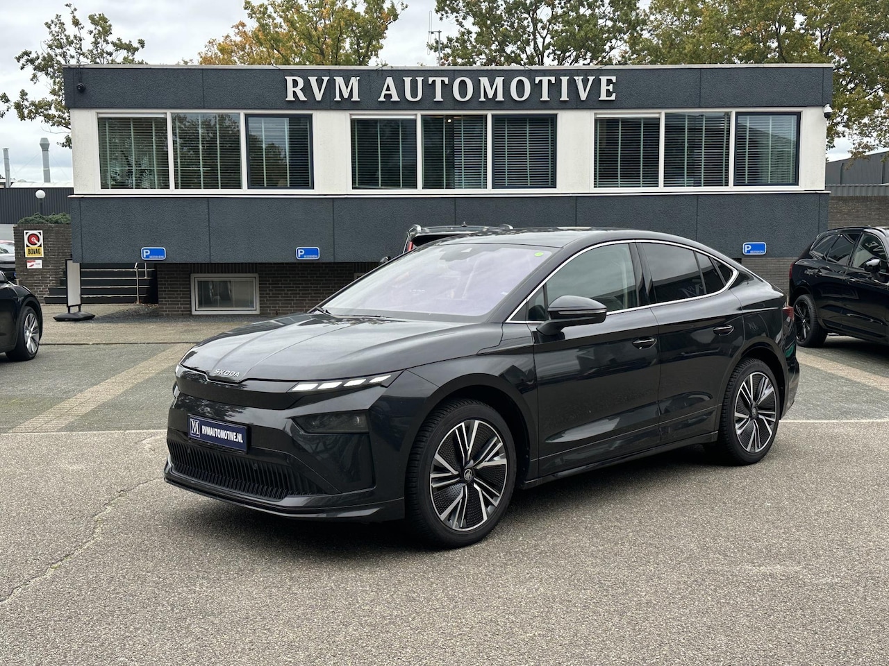 Skoda Enyaq Coupé iV - 85 Loft BINNENKORT: SKODA ENYAQ COUPÉ 85 LOFT ELEKTRISCHE TREKHAAK | APPLE CARPLAY/ANDROID - AutoWereld.nl