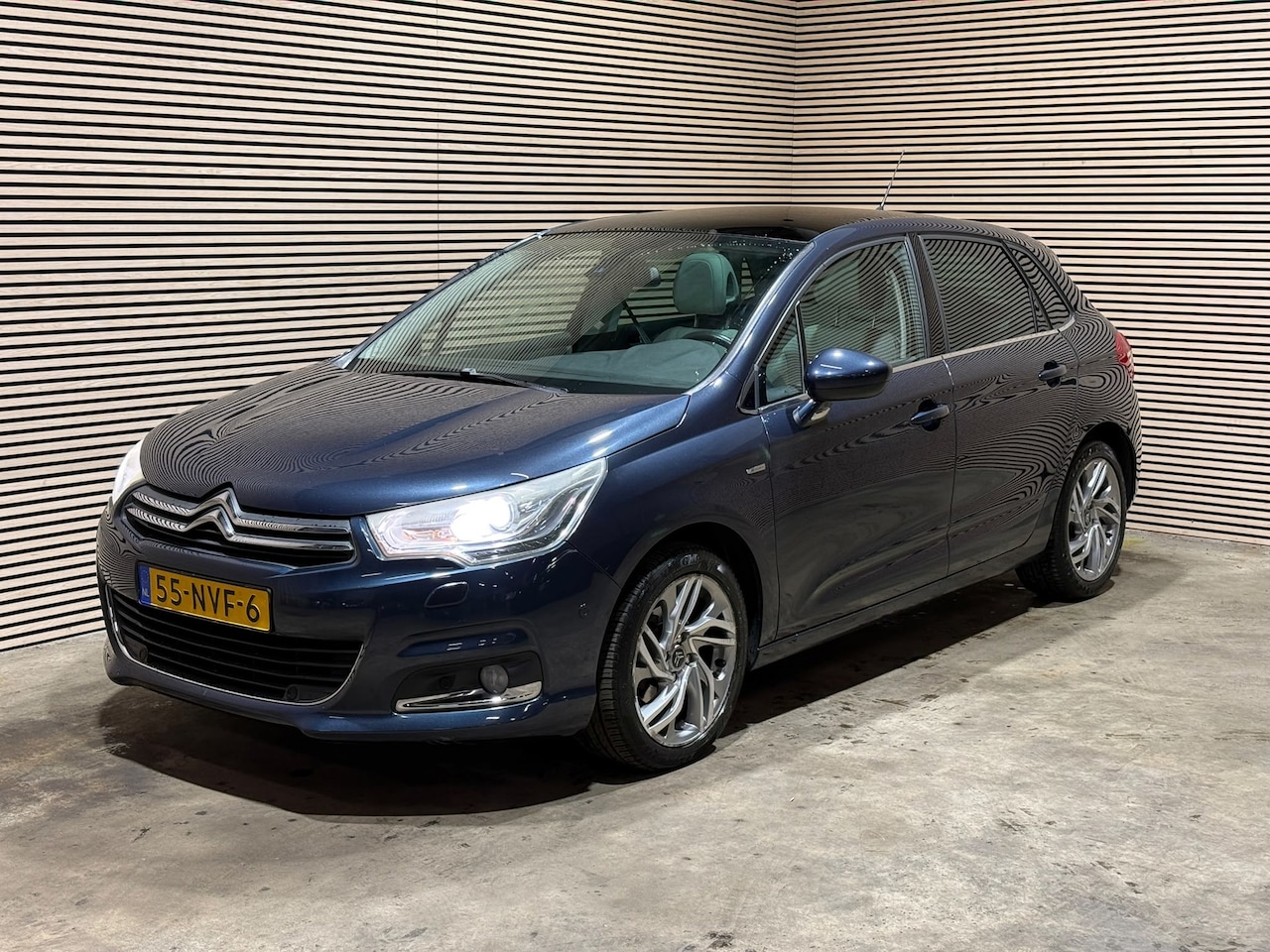 Citroën C4 - 1.6 VTi Exclusive | APK 11-2027 | NAP | Panorama - AutoWereld.nl