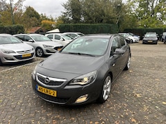 Opel Astra - 1.6 Turbo Sport , automaat , leer , navigatie
