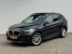 BMW X1 - SDrive 1.8i High Executive Head Up display Climate Cruise Pano Leer Navi PDC voor en achte