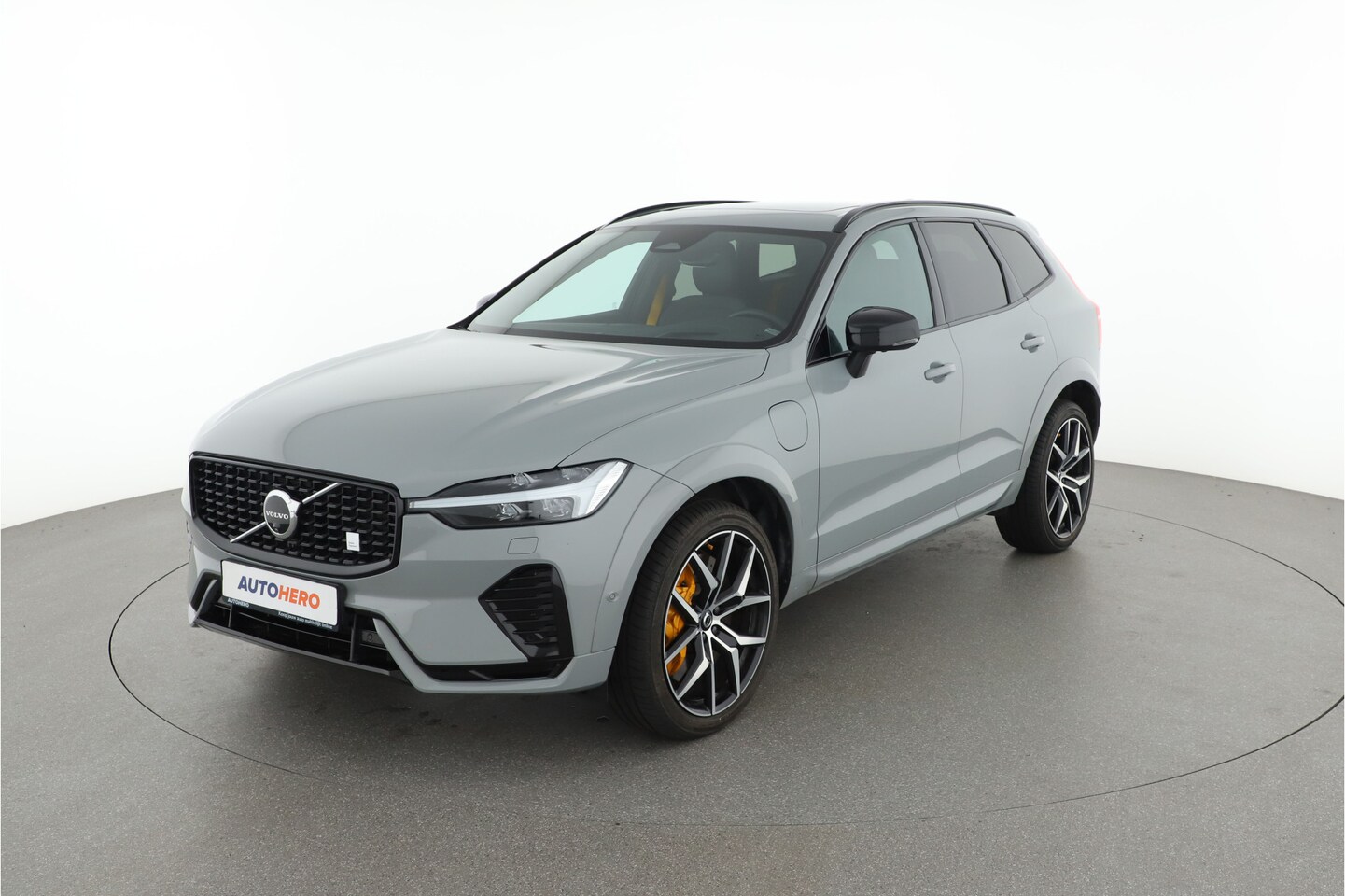 Volvo XC60 - 2.0 T8 Plug-in hybrid AWD R-Design SC41866 - AutoWereld.nl