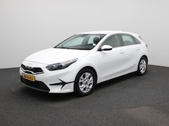 Kia Cee'd - Ceed 1.0 T-GDi DynamicLine | Parkeer sensoren | Navigatie | Apple Carplay / Android Auto |