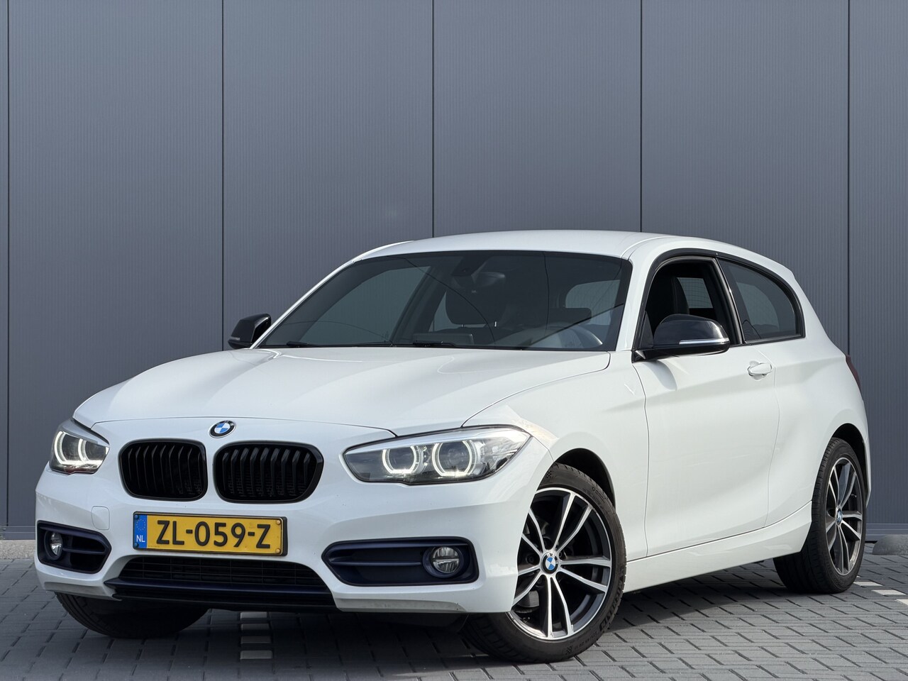 BMW 1-serie - 116i Edition Sport Line Shadow Executive | RIJKLAAR | Nette auto | Climate - AutoWereld.nl