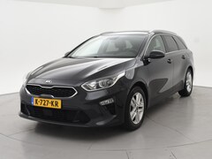 Kia Cee'd Sportswagon - Ceed 1.0 T-GDi DYNAMICPLUSLINE + TREKHAAK | DAB | STUUR/STOELVERW. | LED | CAMERA | CARPLA