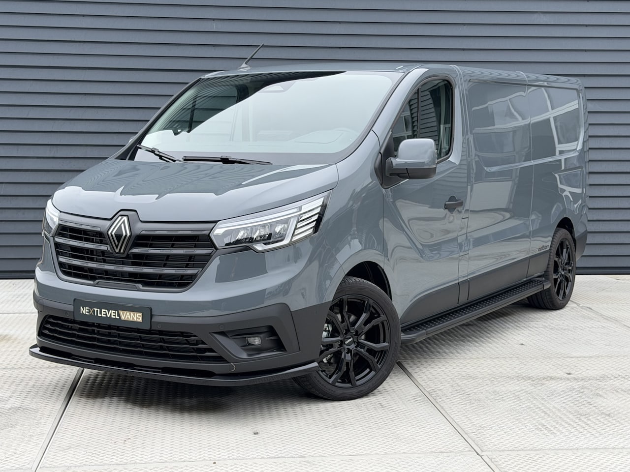 Renault Trafic - 2.0 Blue dCi 150 PK T30 L2H1 Extra | Next Level Edition | Led | Camera | Dode hoek | Nav - AutoWereld.nl