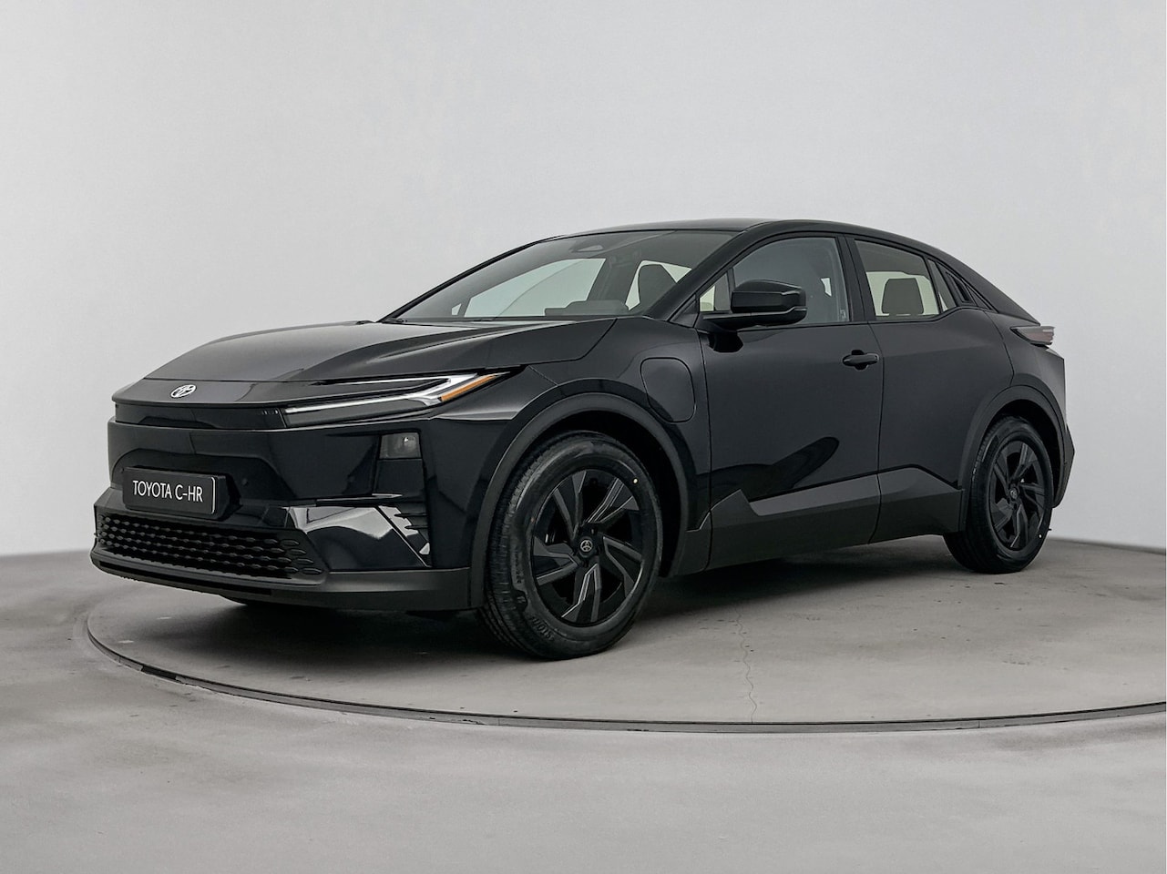 Toyota C-HR - First Edition 77 kWh Demo auto, (€ 33.500,- ex BTW) - AutoWereld.nl