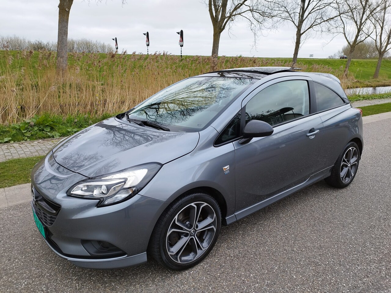 Opel Corsa - 1.4 Turbo S OPC Line PANO DAK ** CARBON ** Leder ** - AutoWereld.nl