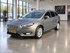 Ford Focus Wagon - 1.5 Titanium Edition | TREKHAAK 1.500 KG | HALF LEDER | AUTOMATISCH INPARKEREN | EXTRA SET