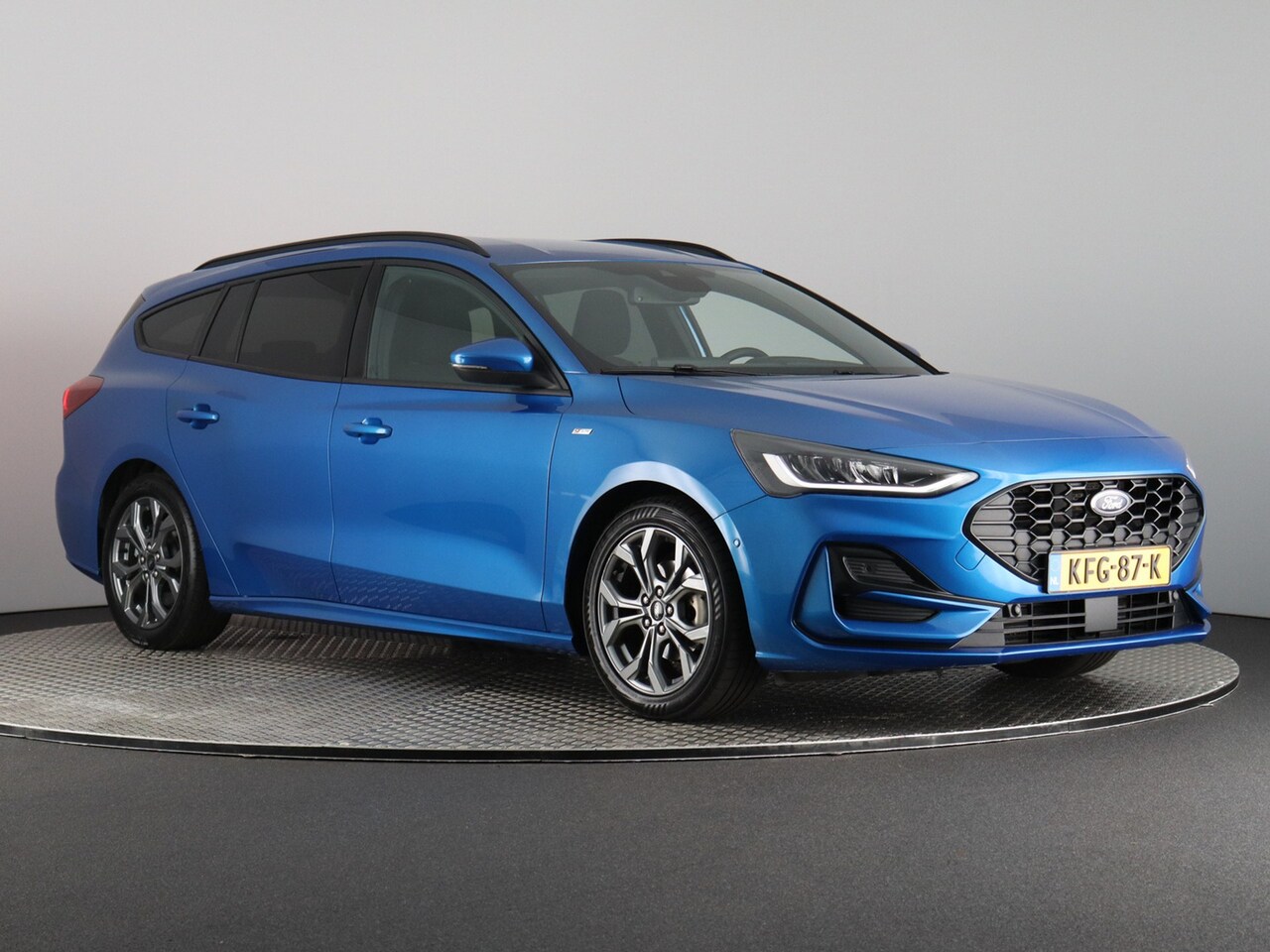 Ford Focus Wagon - 1.0 EcoBoost Hybrid ST Line X 1.0 EcoBoost Hybrid ST Line X (Stoel-Stuurverw. / Navi / ACC / Camera) - AutoWereld.nl