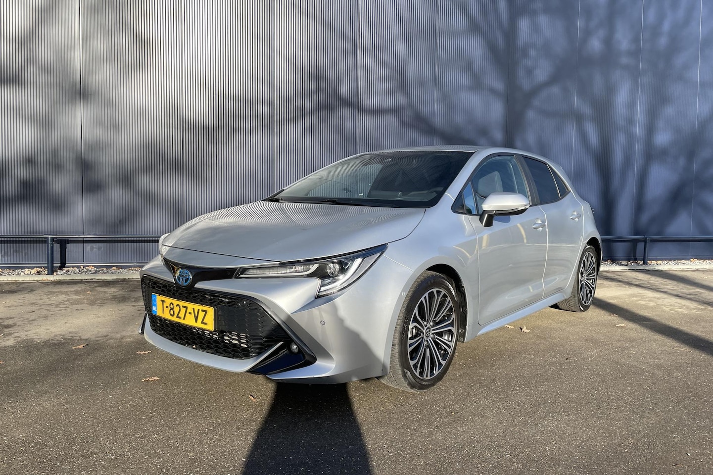 Toyota Corolla - 1.8 Hybrid Executive | KEYLESS | NAVIGATIE | CAMERA | STOELVERWARMING | - AutoWereld.nl