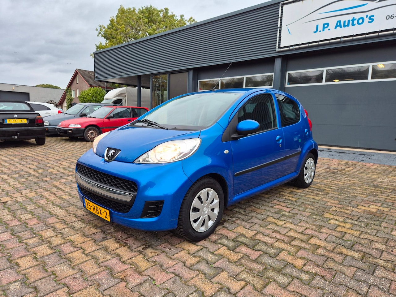 Peugeot 107 - 1.0-12V Sportium 1.0-12V Sportium NIEUWE APK - AutoWereld.nl