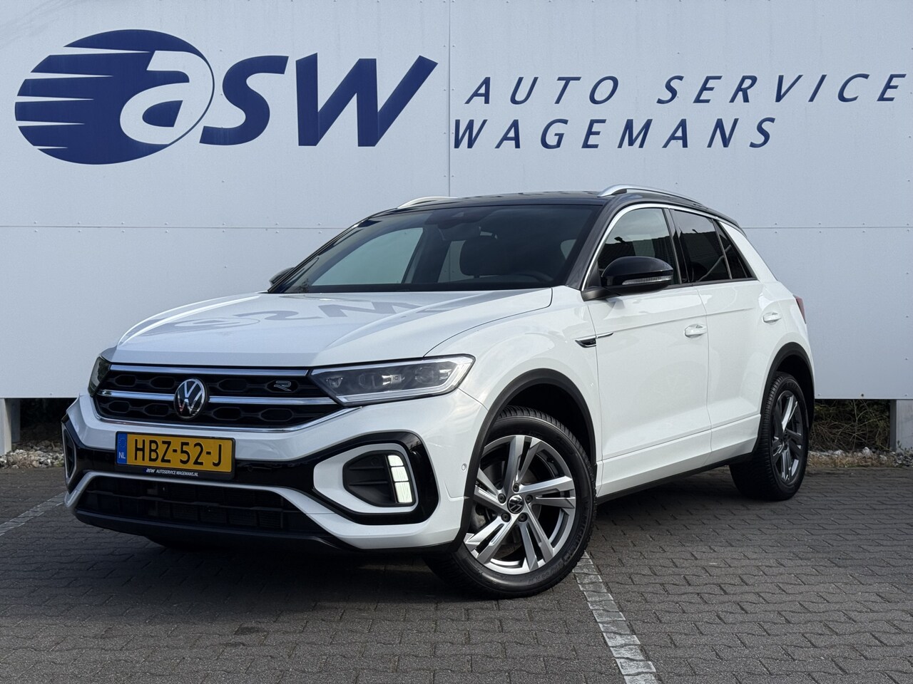 Volkswagen T-Roc - 1.0 TSI R-Line Business | Trekhaak | ACC | IQ Light | Camera | DAB+ - AutoWereld.nl