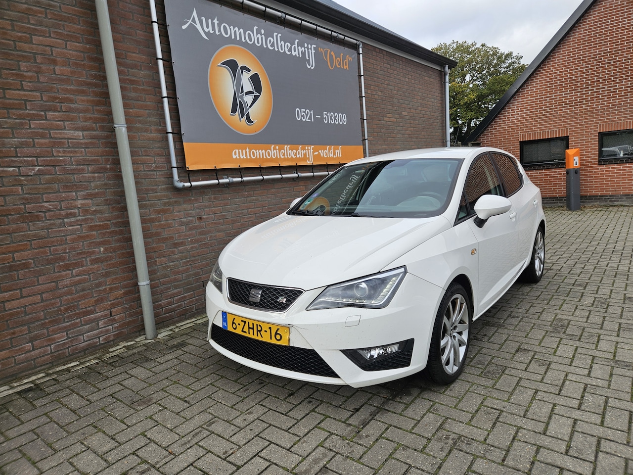 SEAT Ibiza - 1.2 TSI FR 1.2 TSI FR - AutoWereld.nl