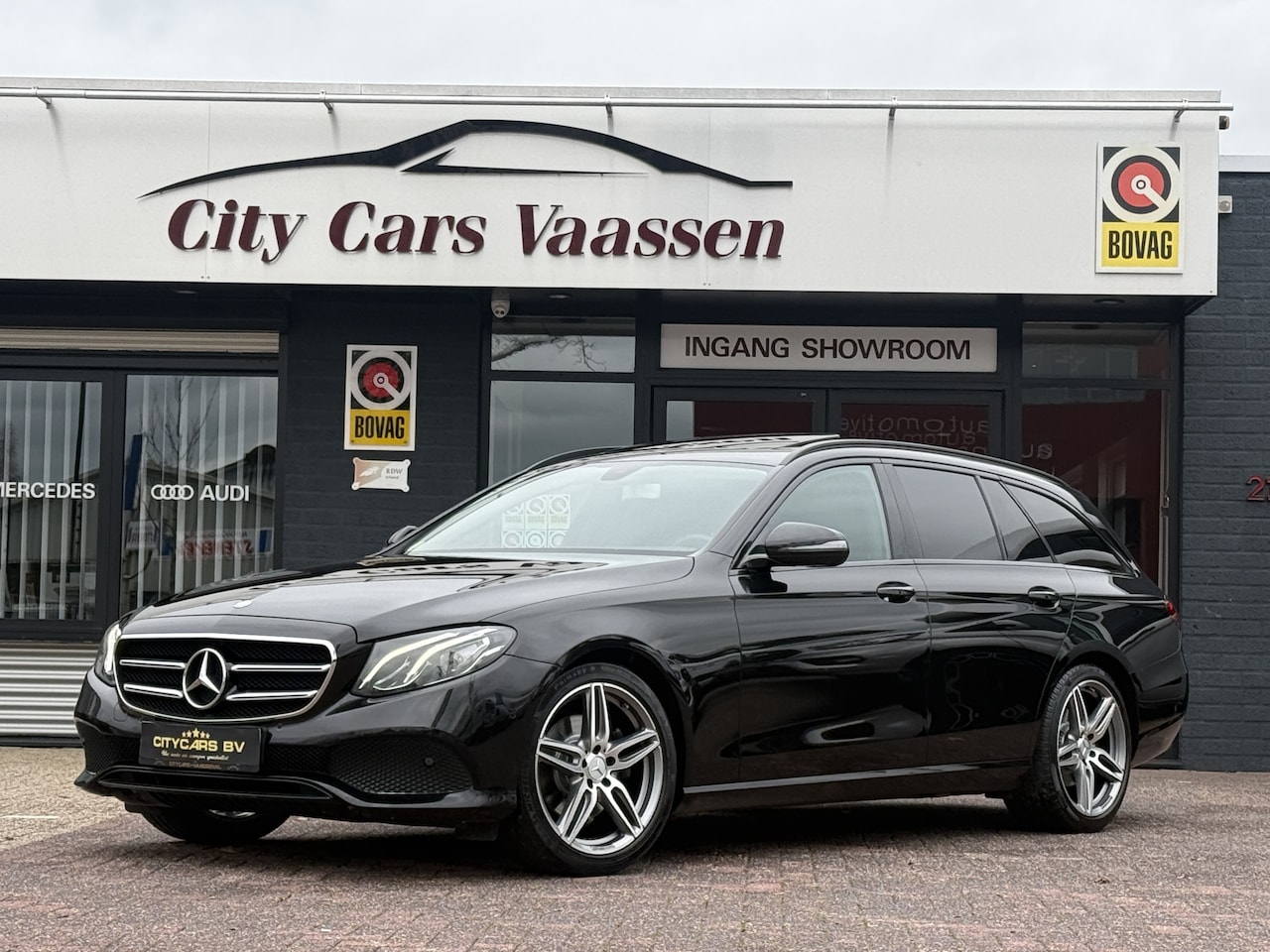 Mercedes-Benz E-klasse Estate - 220 d Prestige Plus 195 pk automaat navi climate ctr cruise ctr camera schuif-kanteldak af - AutoWereld.nl