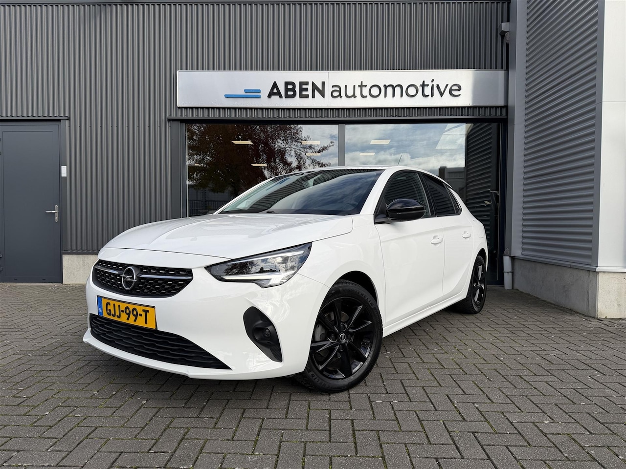 Opel Corsa - 1.2 75PK Elegance Business (TREKHAAK|-SEIZ|CAMERA|CRUISE|HALF LEDER) - AutoWereld.nl
