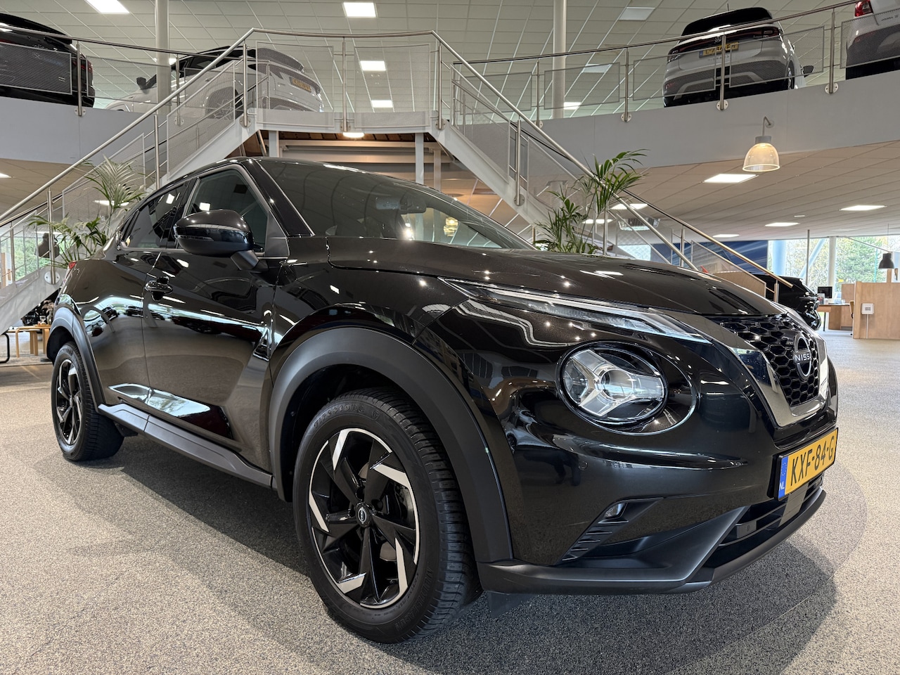 Nissan Juke - 1.0 DIG-T N-Connecta Automaat, Camera, Navi, DAB+ - AutoWereld.nl