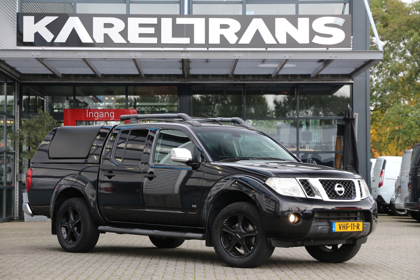 Nissan Navara - 3.0 DCI V6 | Aut. | 4X4 |  Grijs kent. | Schuifdak | 3t trekgewicht.. - AutoWereld.nl