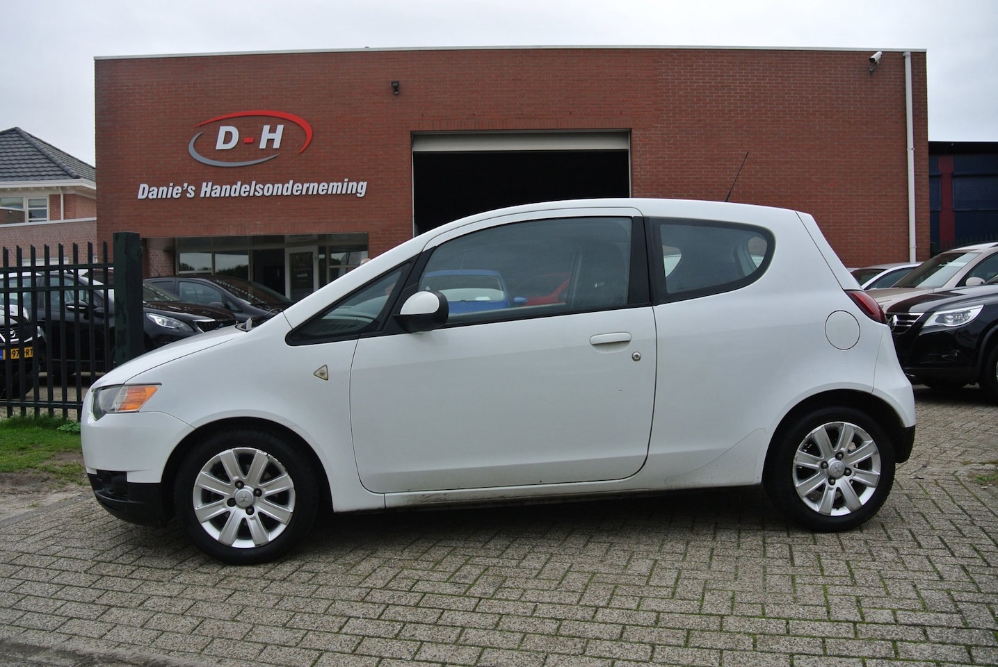 Mitsubishi Colt - 1.1 Invite airco inruil mogelijk nap - AutoWereld.nl
