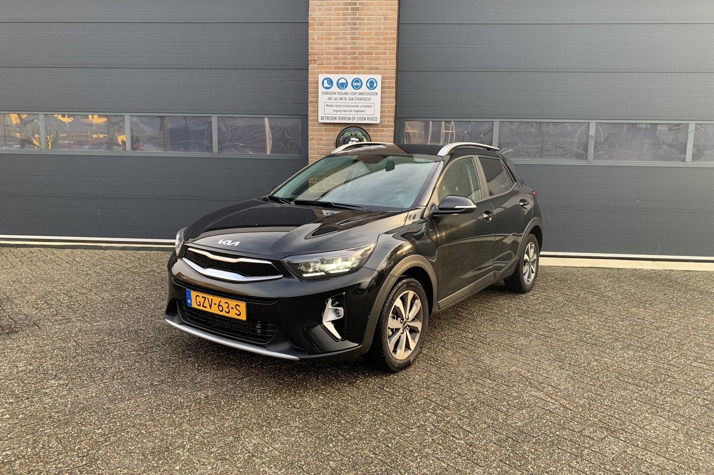 Kia Stonic - 1.0 T-GDi 100PK MHEV DynamicPlusLine | Navigatie | Camera | Stoel/stuurverw. | Climate con - AutoWereld.nl