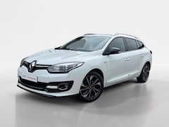 Renault Mégane Estate - 1.2 TCe Bose | Automaat | Panoramadak | Trekhaak | Bose Sound | Half Leder bekleding | 12