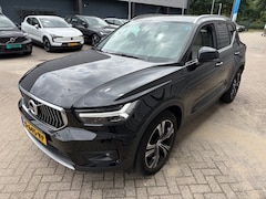 Volvo XC40 - T5 262PK Inscription | Pano-dak | Leder | 19" | BLIS | Park Assist Pack