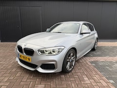 BMW 1-serie - M135i xDrive | Panoramadak | Leder | harman/kardon | Stuur/stoel verwarming | Memory | Cam
