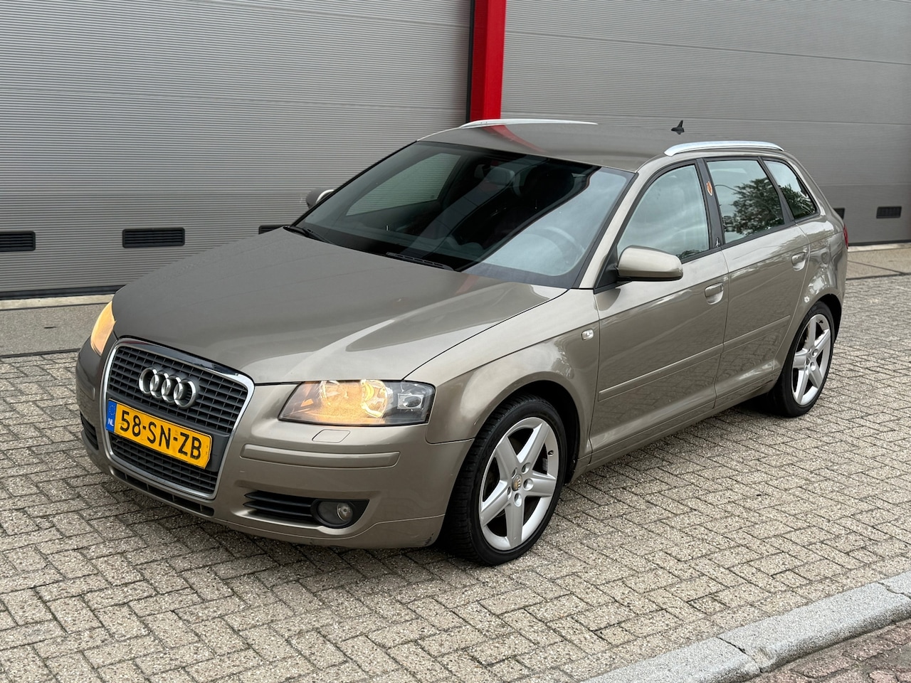 Audi A3 Sportback - 2.0 FSI Ambition 2.0 FSI Ambition - AutoWereld.nl