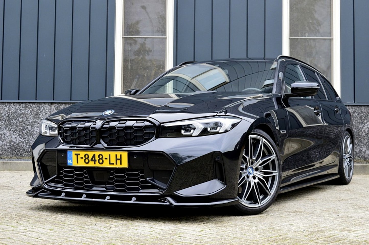 BMW 3-serie Touring - 330e xDrive M-Sport Rijklaarprijs-Garantie Sport Interieur Apple/Android Navigatie Live Co - AutoWereld.nl