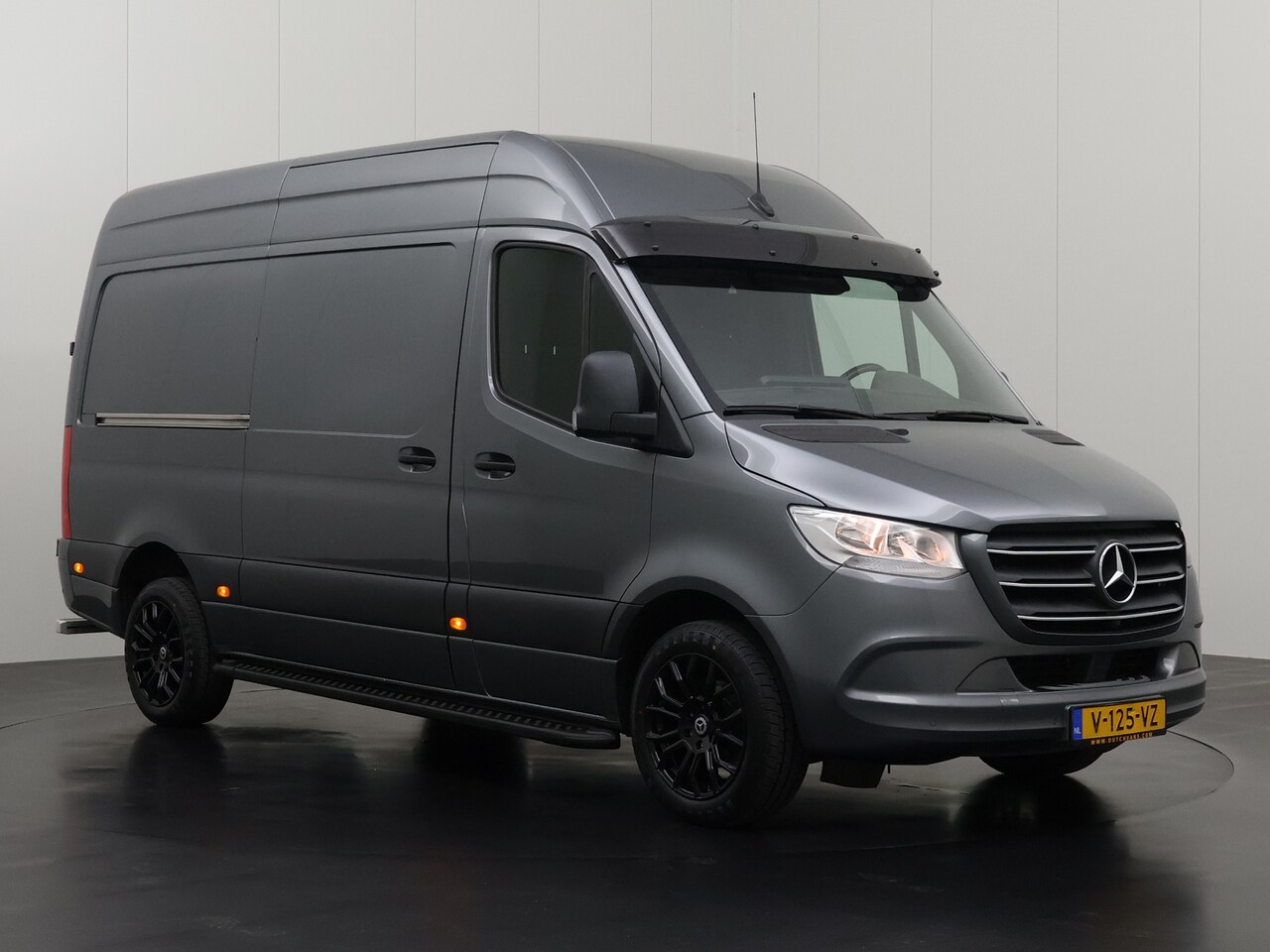 Mercedes-Benz Sprinter - 319CDI 3.0V6 Automaat L2H2 Exclusive | 3500Kg Trekhaak | Navigatie | Camera | Multimedia | - AutoWereld.nl