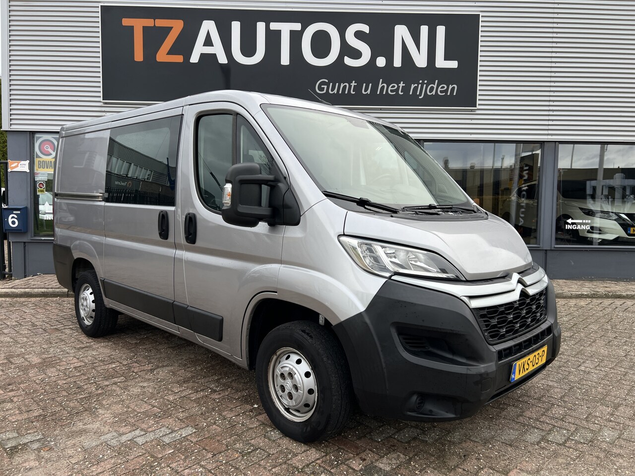 Citroën Jumper - 30 2.2 BlueHDi 120 L1H1 Club 30 2.2 BlueHDi 120 L1H1 Club - AutoWereld.nl