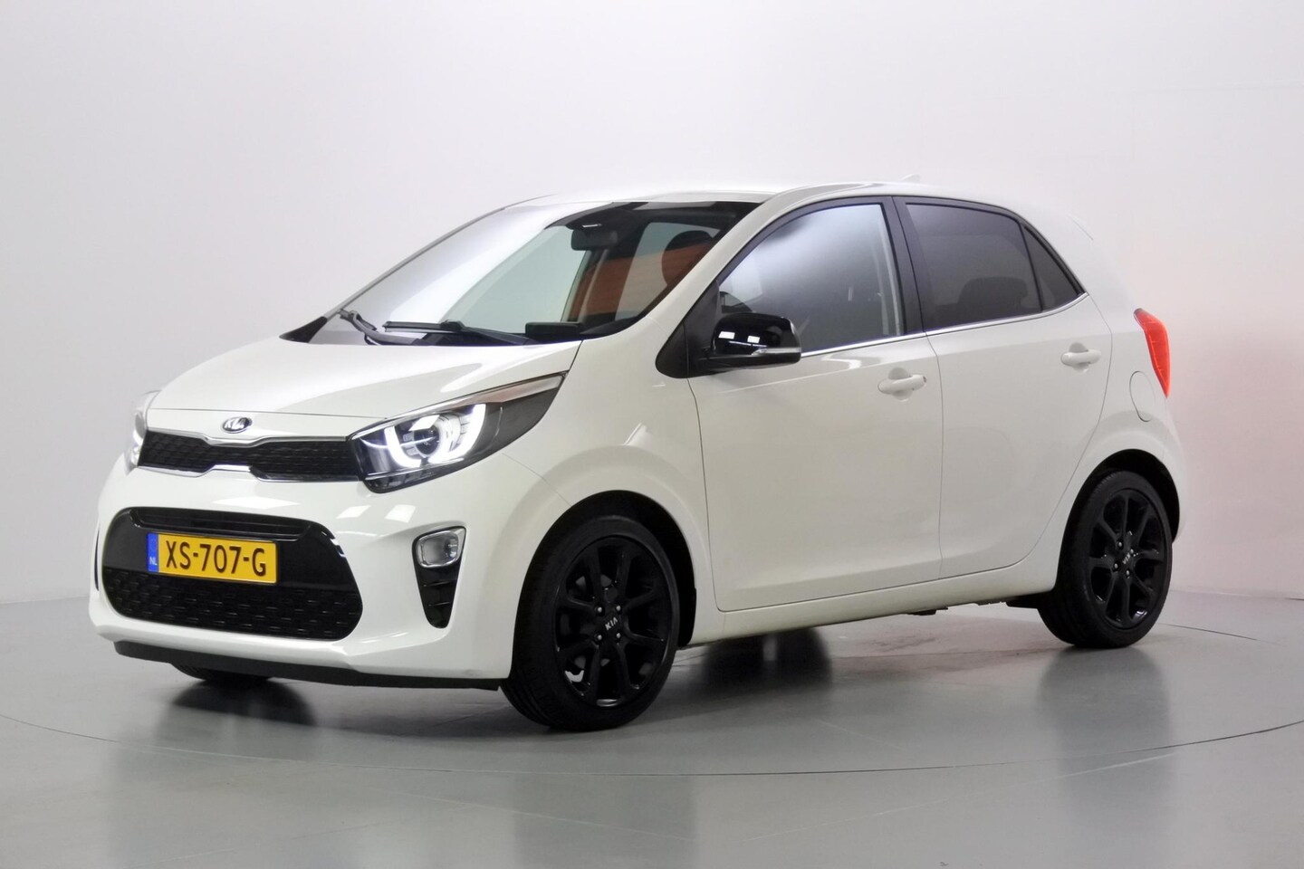 Kia Picanto - 1.0 CVVT Design Edition Black - AutoWereld.nl