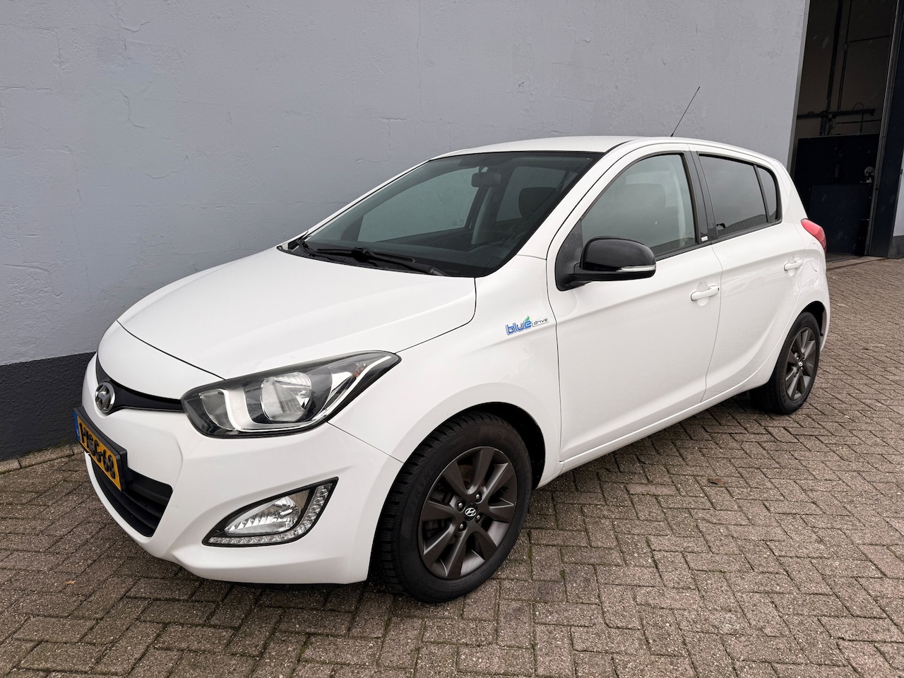 Hyundai i20 - 1.2i Go! 5-Deurs - Airco - LMV - AutoWereld.nl