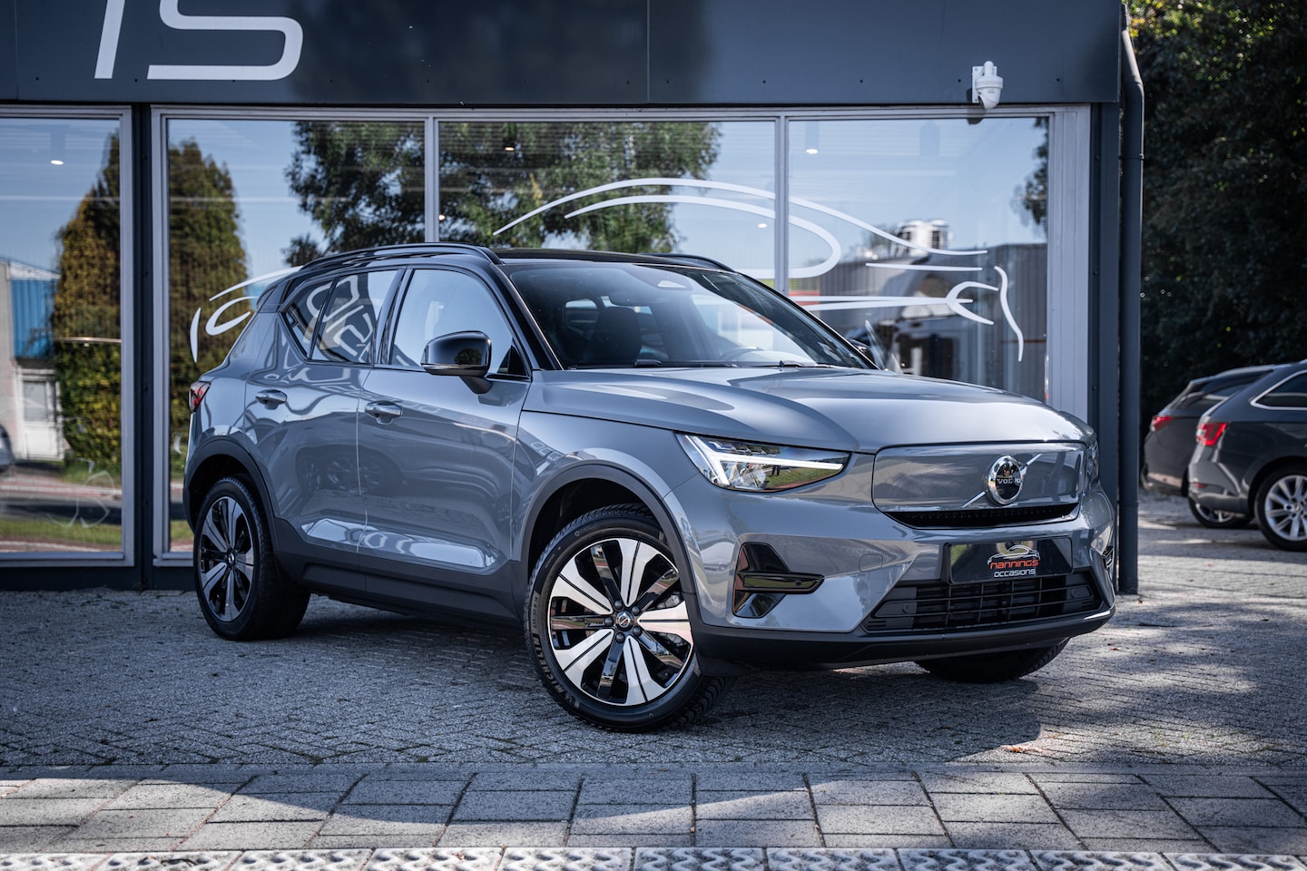 Volvo XC40 - Recharge Plus|Pilot Assist|Blis|Stoel/Stuurverwarming|Achteruitrijcamera| - AutoWereld.nl