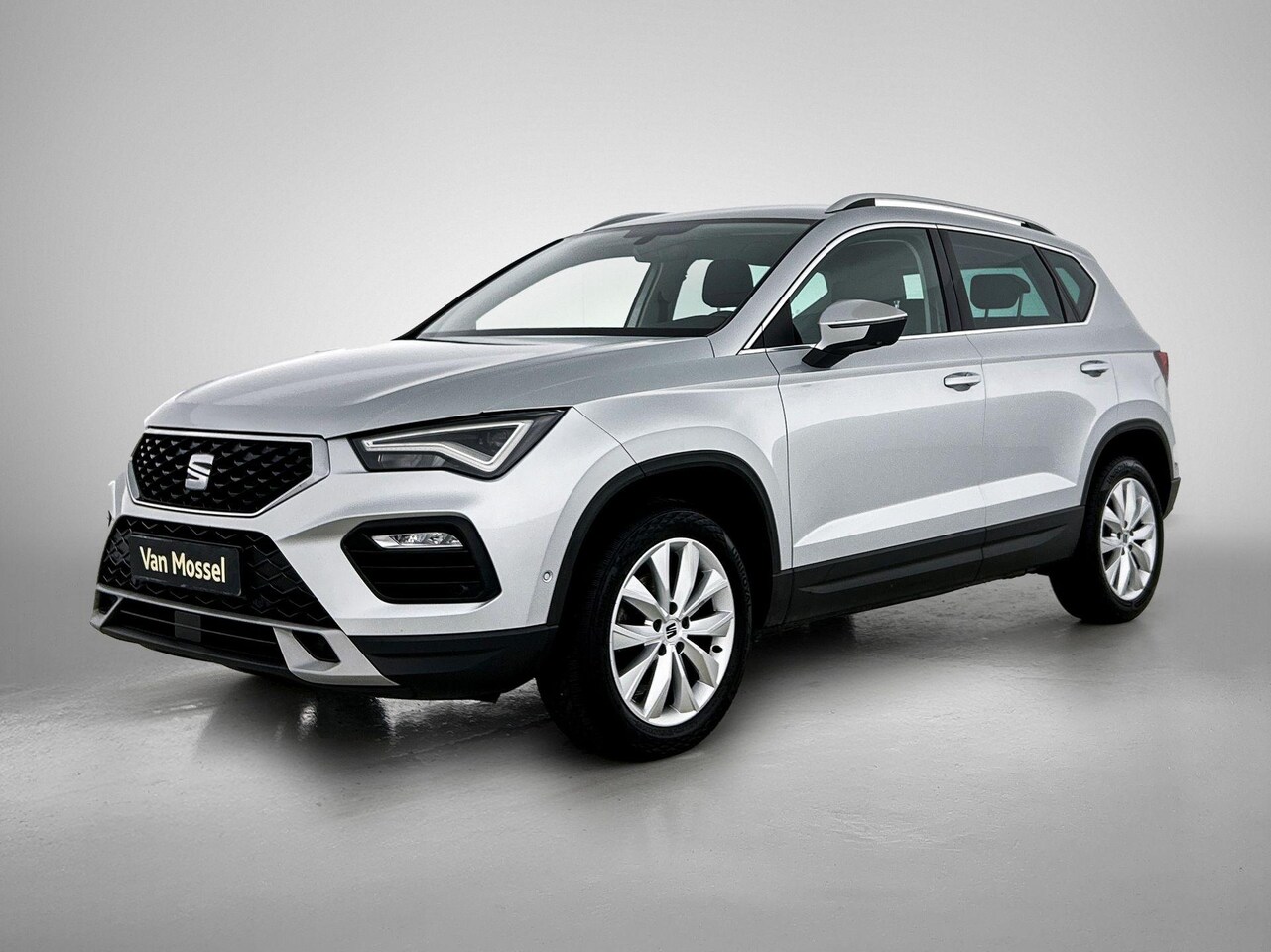 SEAT Ateca - 1.0 TSI Style | ACHTERUITCAMERA | ELEK. LAADKLEP | PARKEERSENSOREN VOOR EN ACHTER | CRUISE - AutoWereld.nl