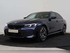BMW 3-serie - 330e M Sport Automaat / Trekhaak / Sportstoelen / Comfort Access / Achteruitrijcamera / Ad