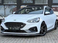 Ford Focus - 2.3 EcoBoost ST-3 Panoramadak Sportuitlaat ACC Recaro Maxton Garantie