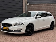 Volvo V60 - 1.5 T2 Momentum | Automaat | Leder | Camera | Schuif-/kanteldak
